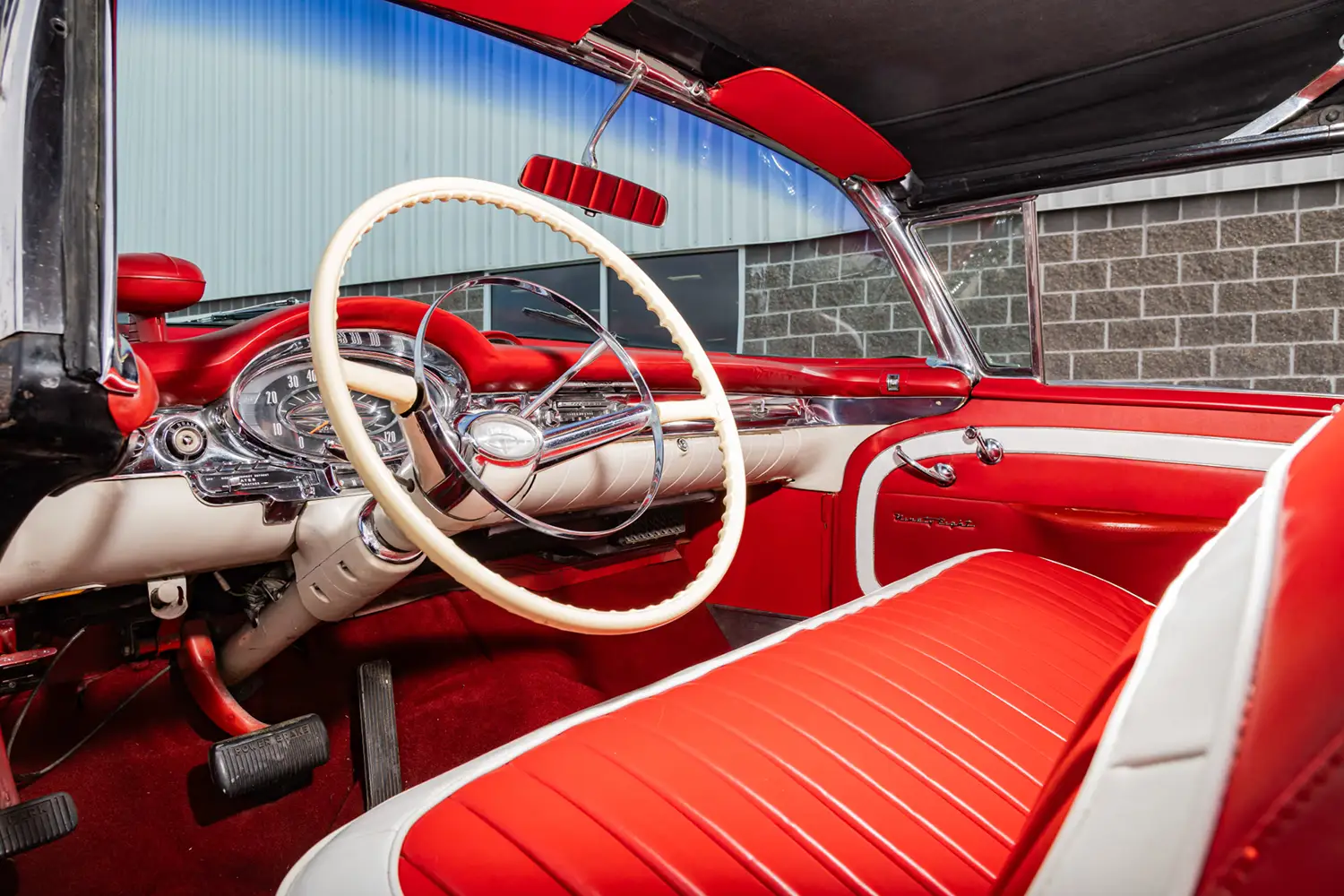 1957 Oldsmobile 98 Starfire Convertible - Photo 4