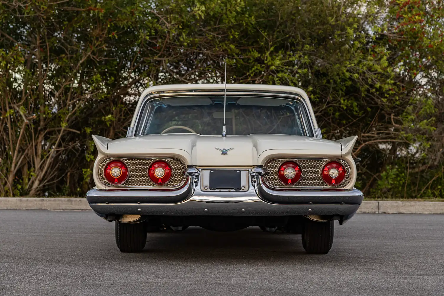 1958 Ford Thunderbird Hardtop - Photo 3
