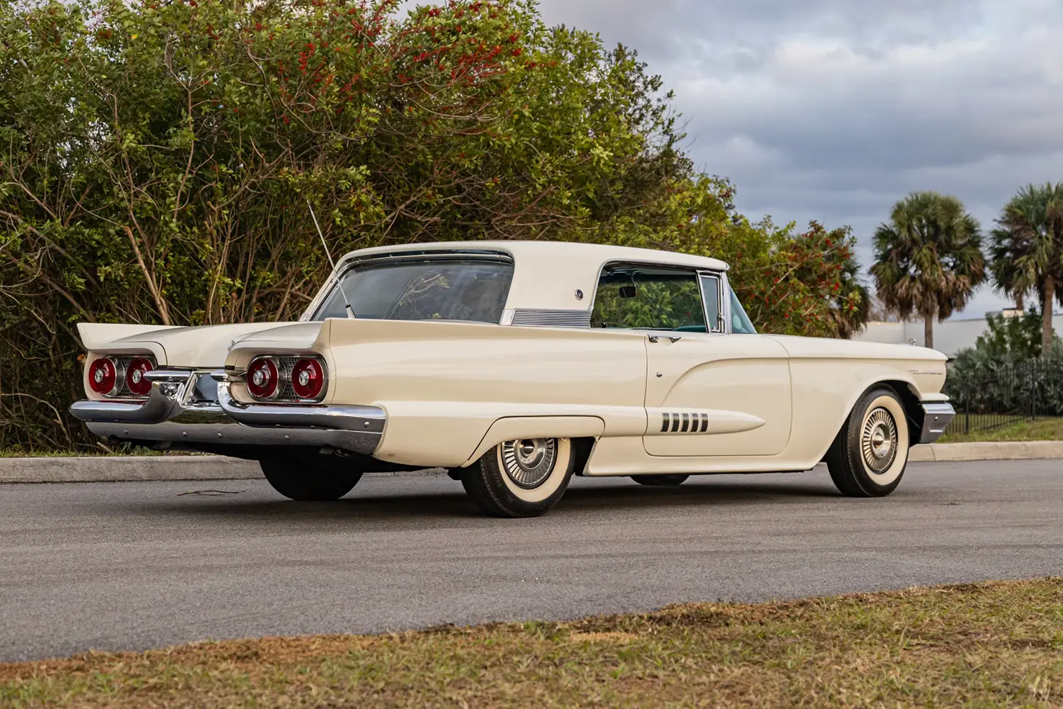 1958 Ford Thunderbird Hardtop - Photo 9