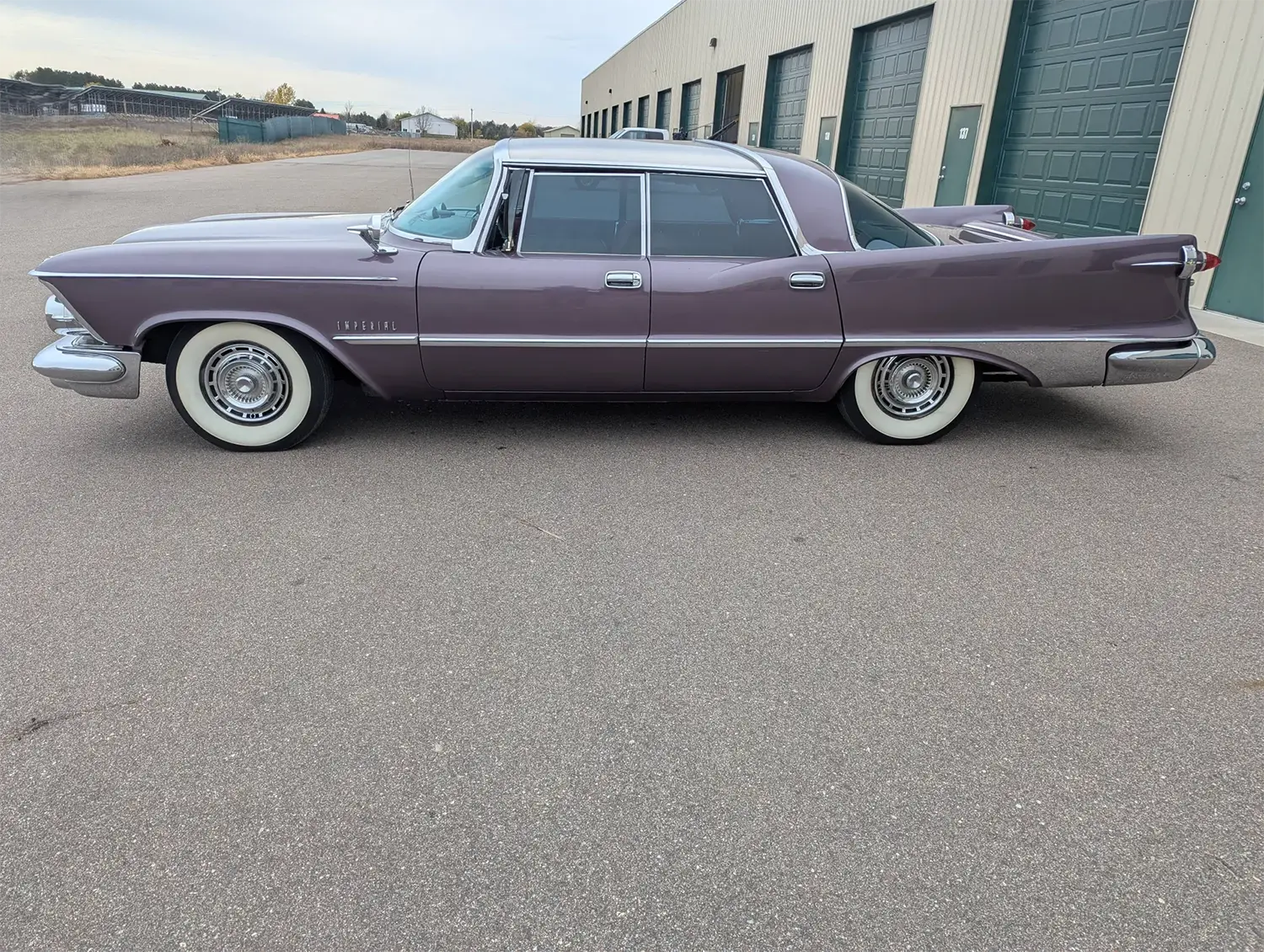 1959 Imperial Crown Four-Door Hardtop - Photo 2