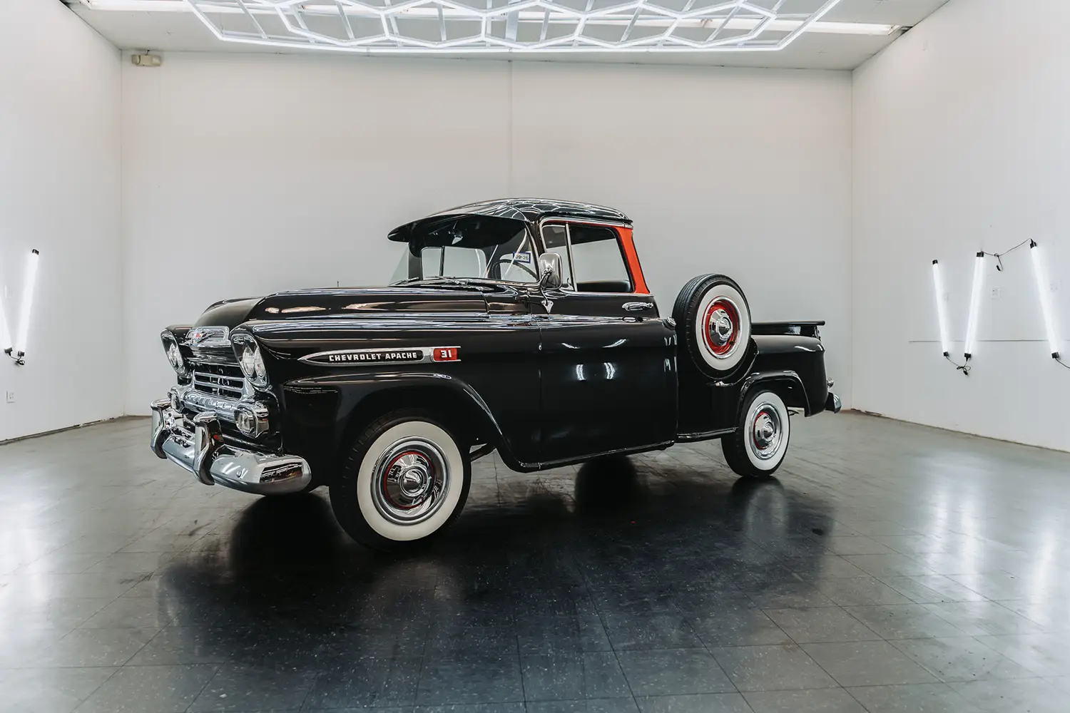 1959 Chevrolet Apache 3100 - Photo 2