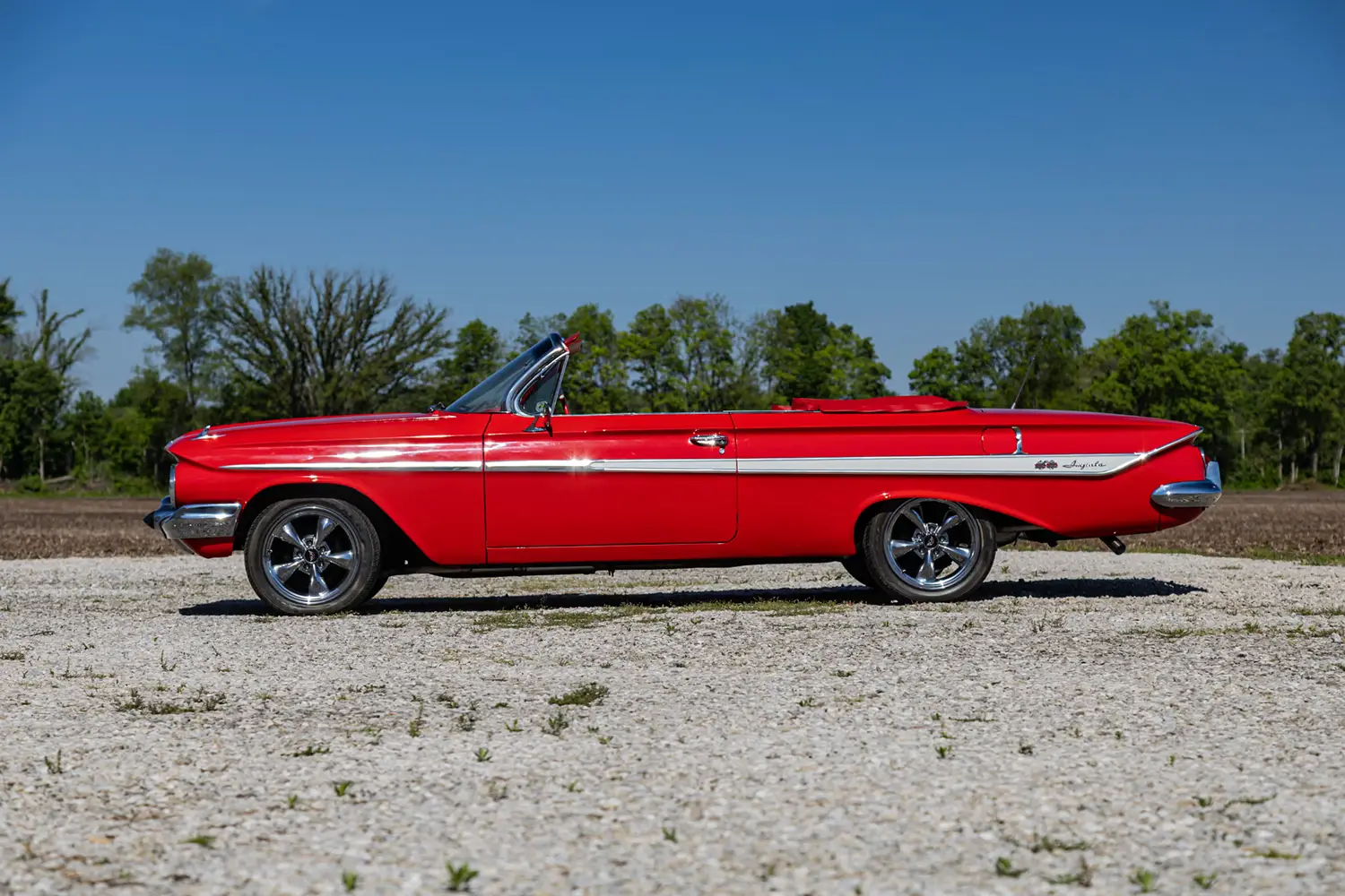 1961 Chevrolet Impala - Photo 3