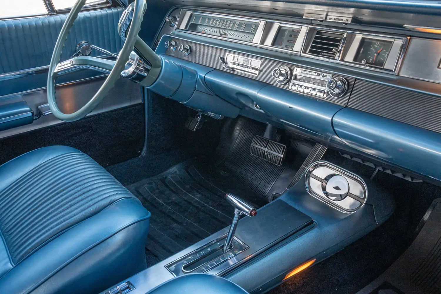 1963 Oldsmobile Starfire Convertible - Photo 7