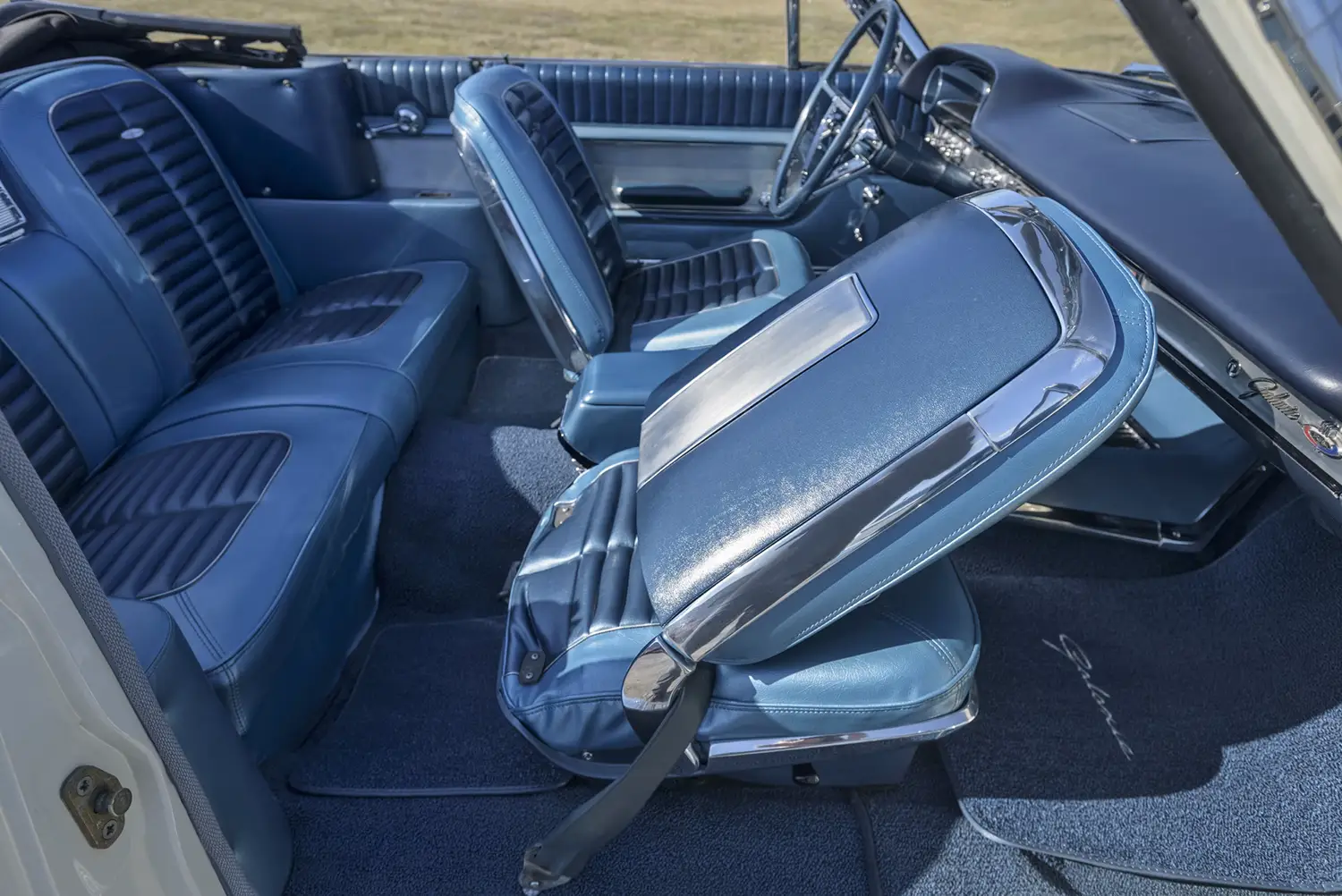 1964 Ford Galaxie 500XL Convertible - Photo 7