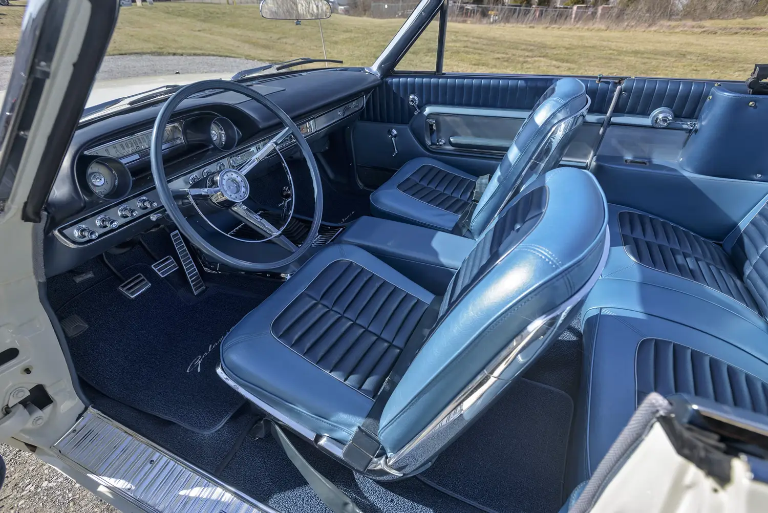 1964 Ford Galaxie 500XL Convertible - Photo 4