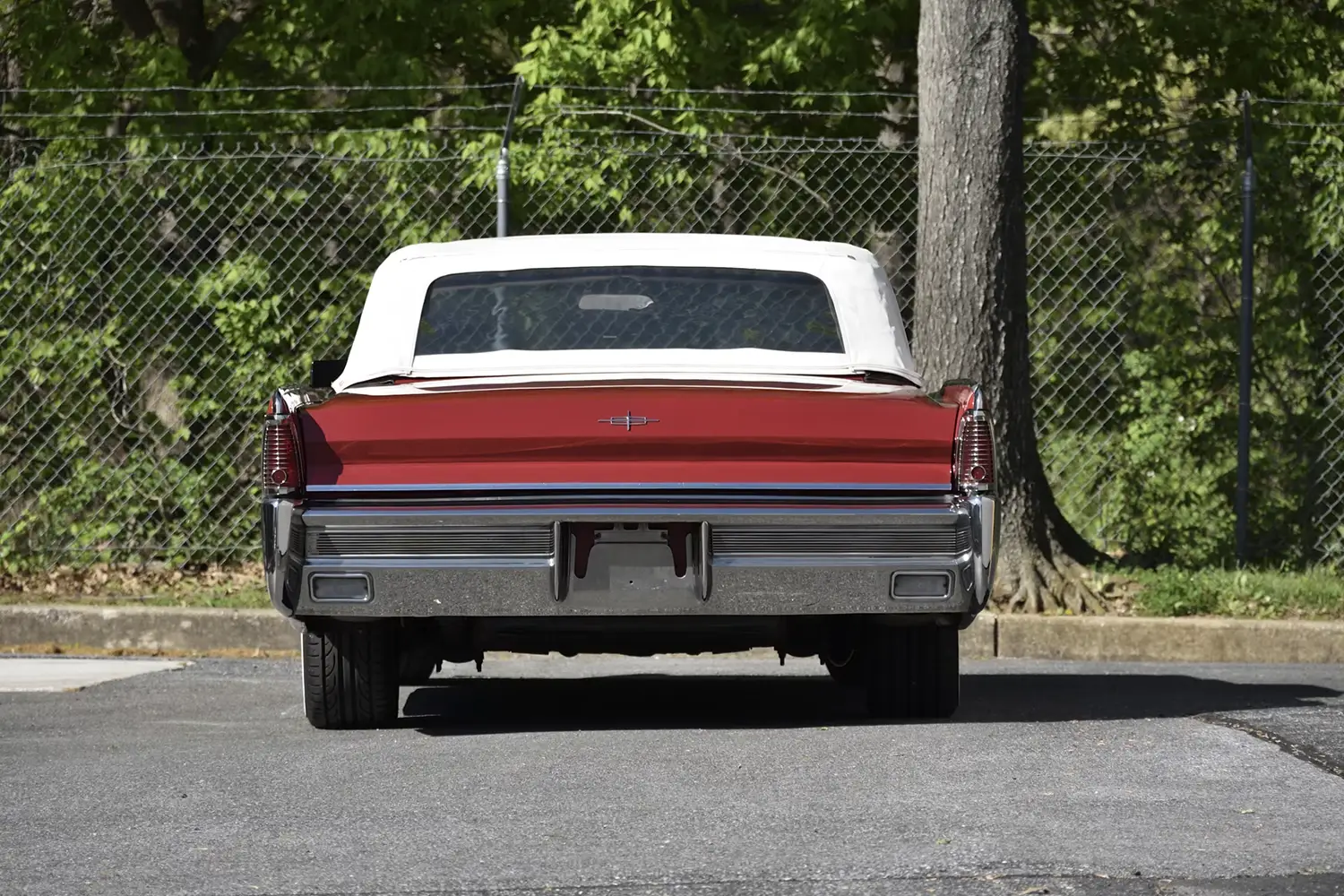 1965 Lincoln Continental Convertible - Photo 6