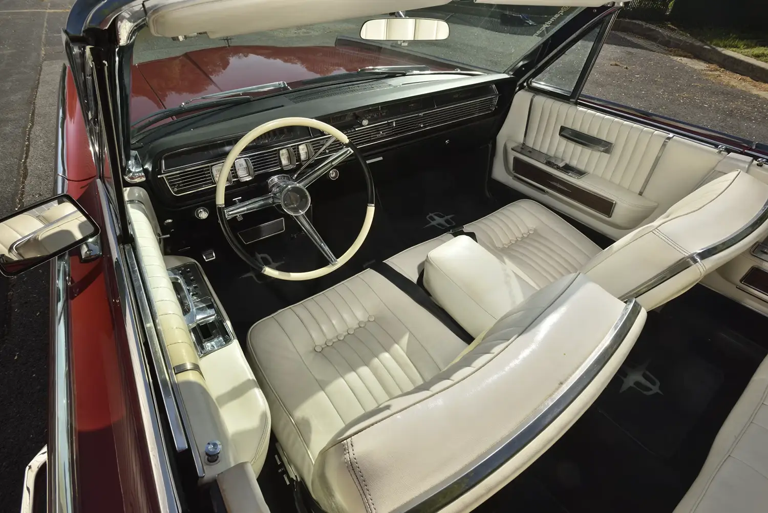 1965 Lincoln Continental Convertible - Photo 8