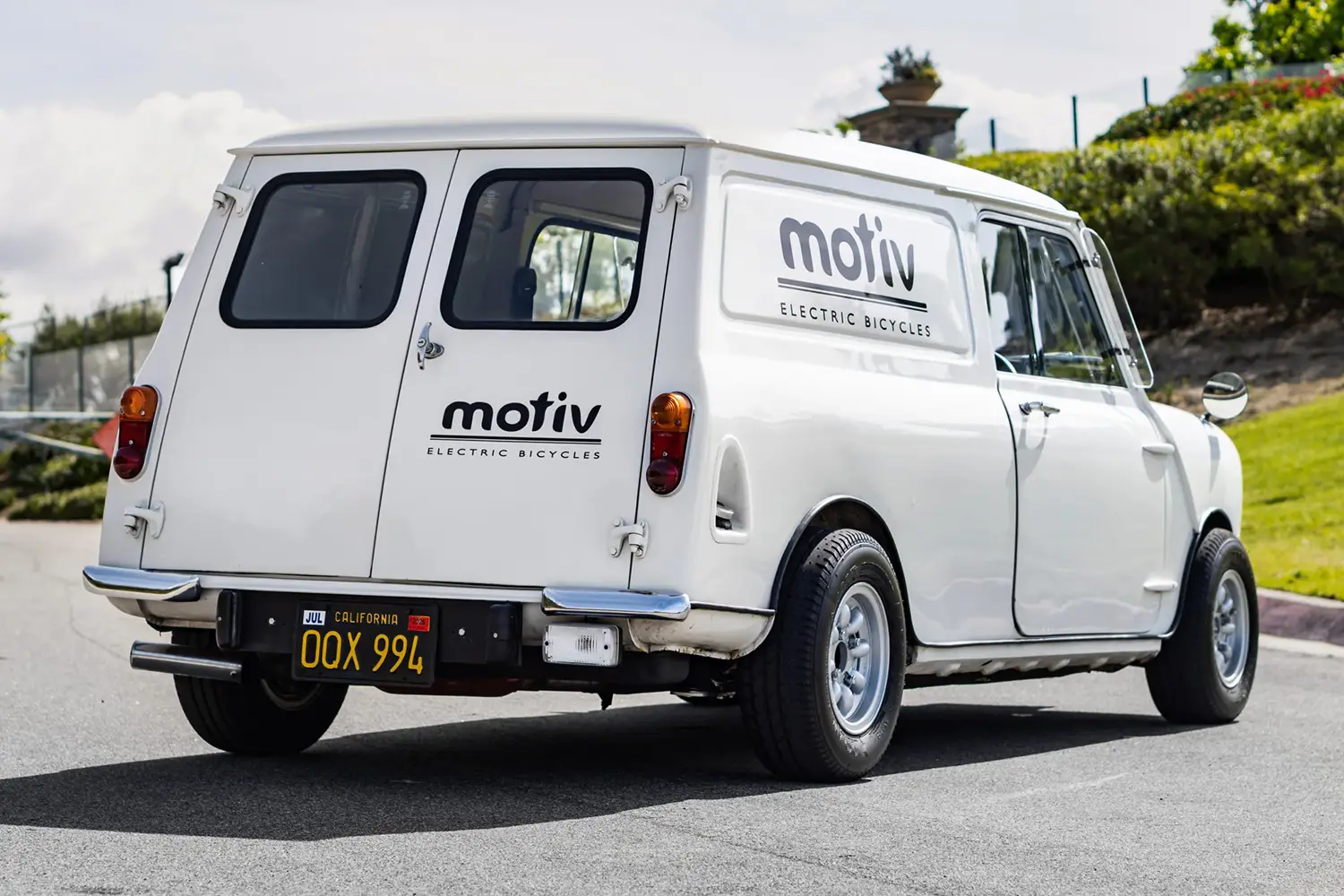 1965 Leyland Mini Van - Photo 2