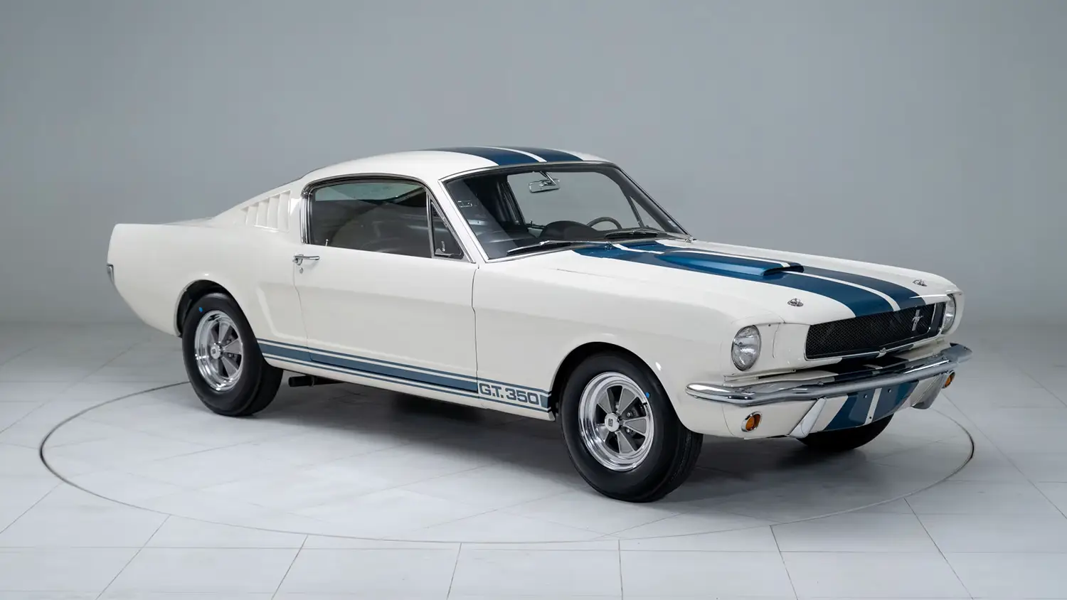 1965 Shelby GT350 Fastback - Photo 7