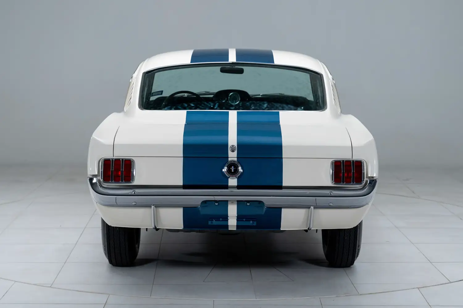 1965 Shelby GT350 Fastback - Photo 10