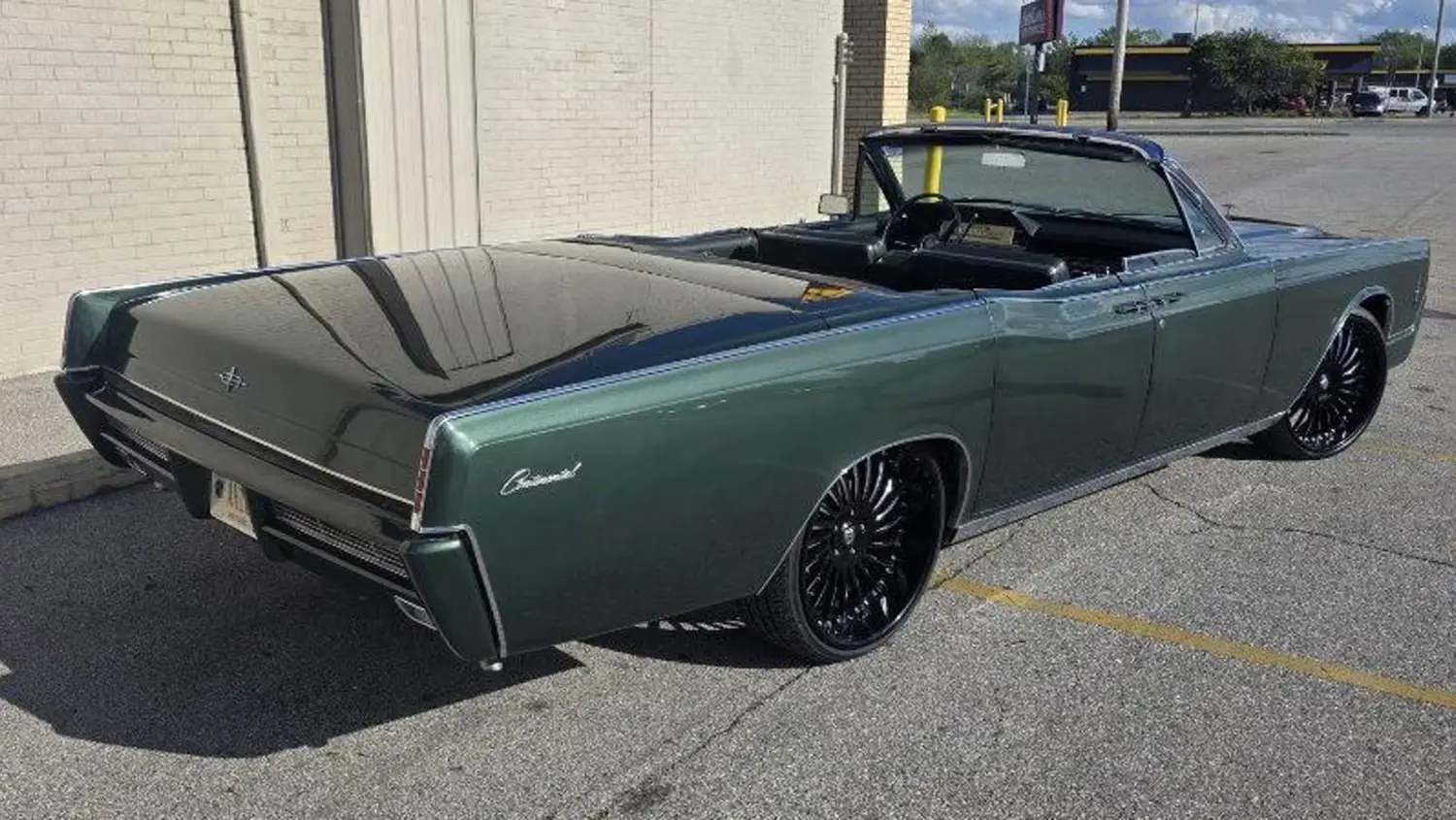 1966 Lincoln Continental Convertible - Photo 11