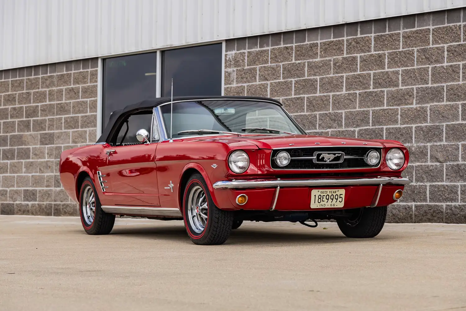1966 Ford Mustang Convertible - Photo 7