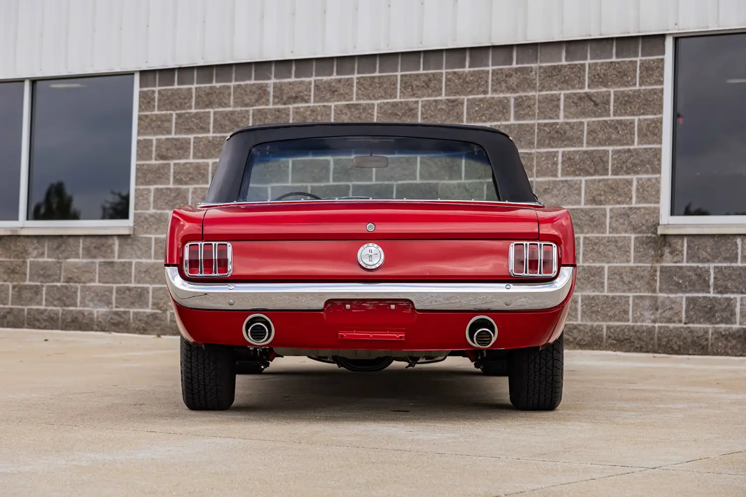 1966 Ford Mustang Convertible - Photo 8