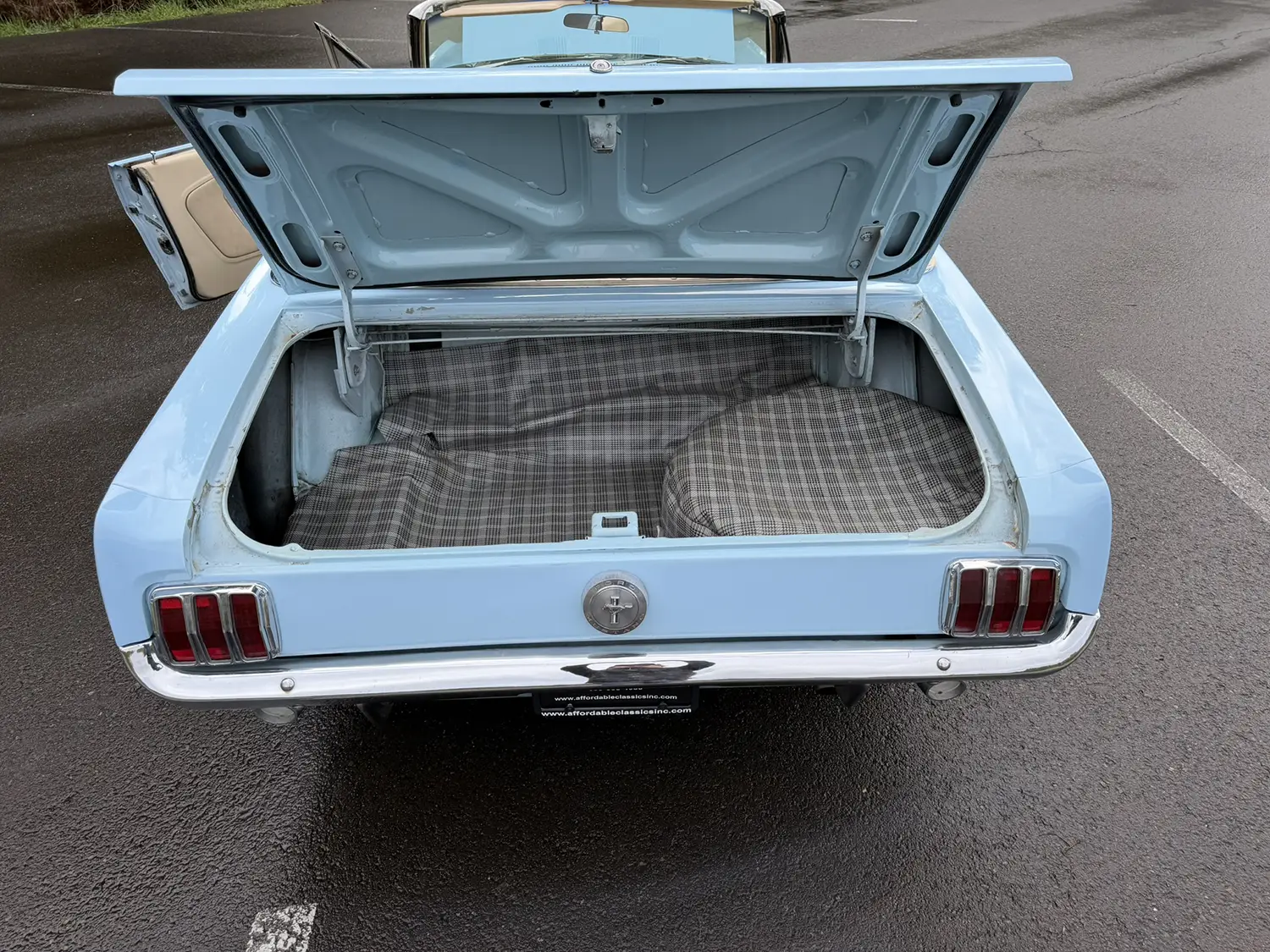 1966 Ford Mustang - Photo 10