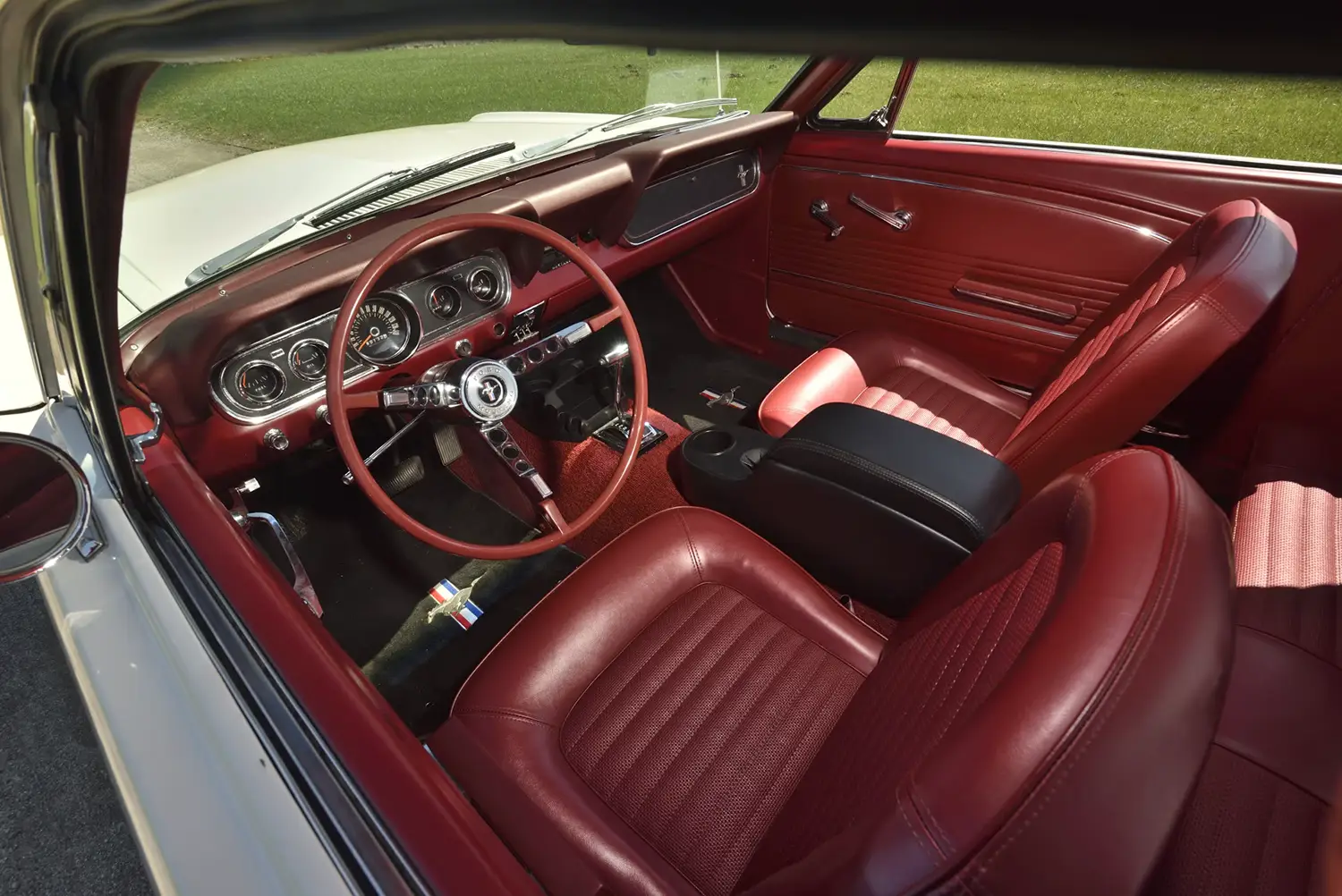 1966 Ford Mustang Coupe - Photo 4