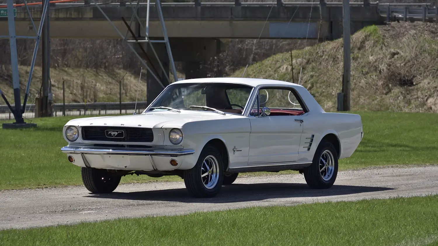 1966 Ford Mustang Coupe - Photo 6