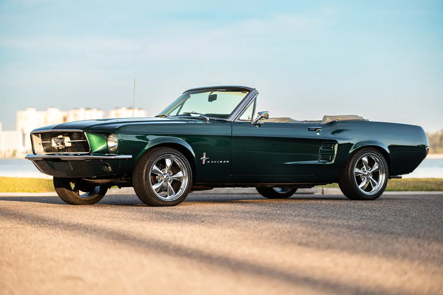 1967 Ford Mustang Convertible - Photo 2