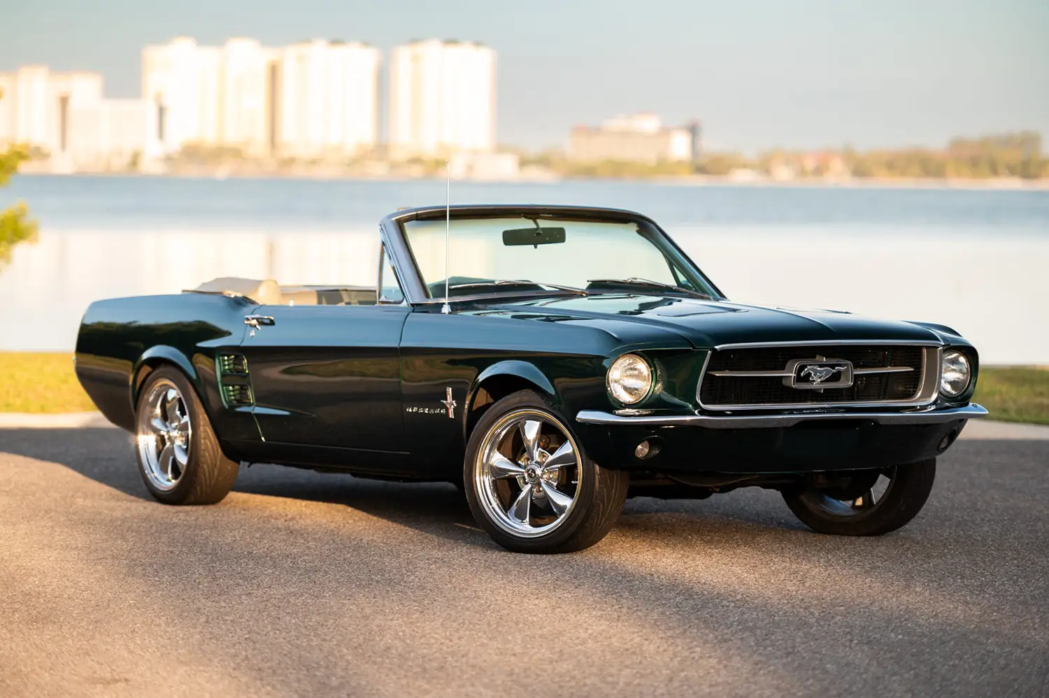 1967 Ford Mustang Convertible - Photo 12