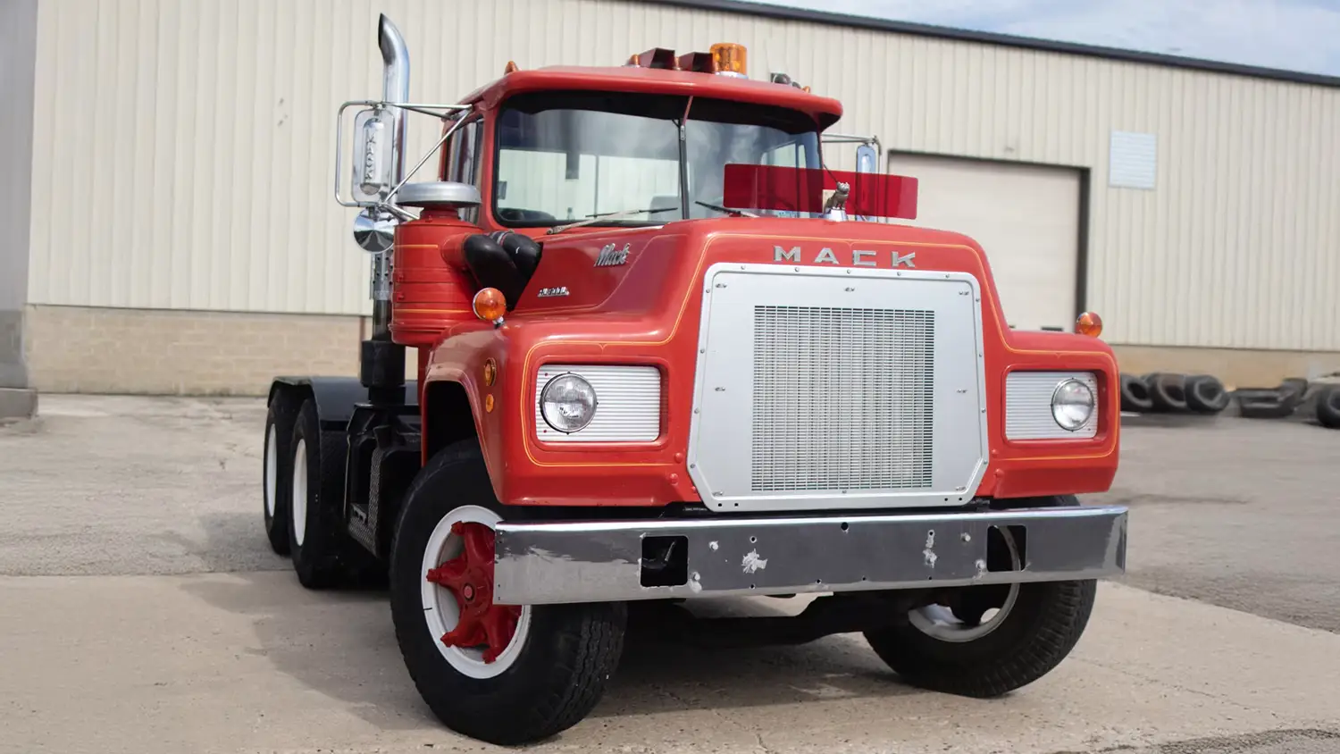 1969 Mack R600 Truck - Photo 1