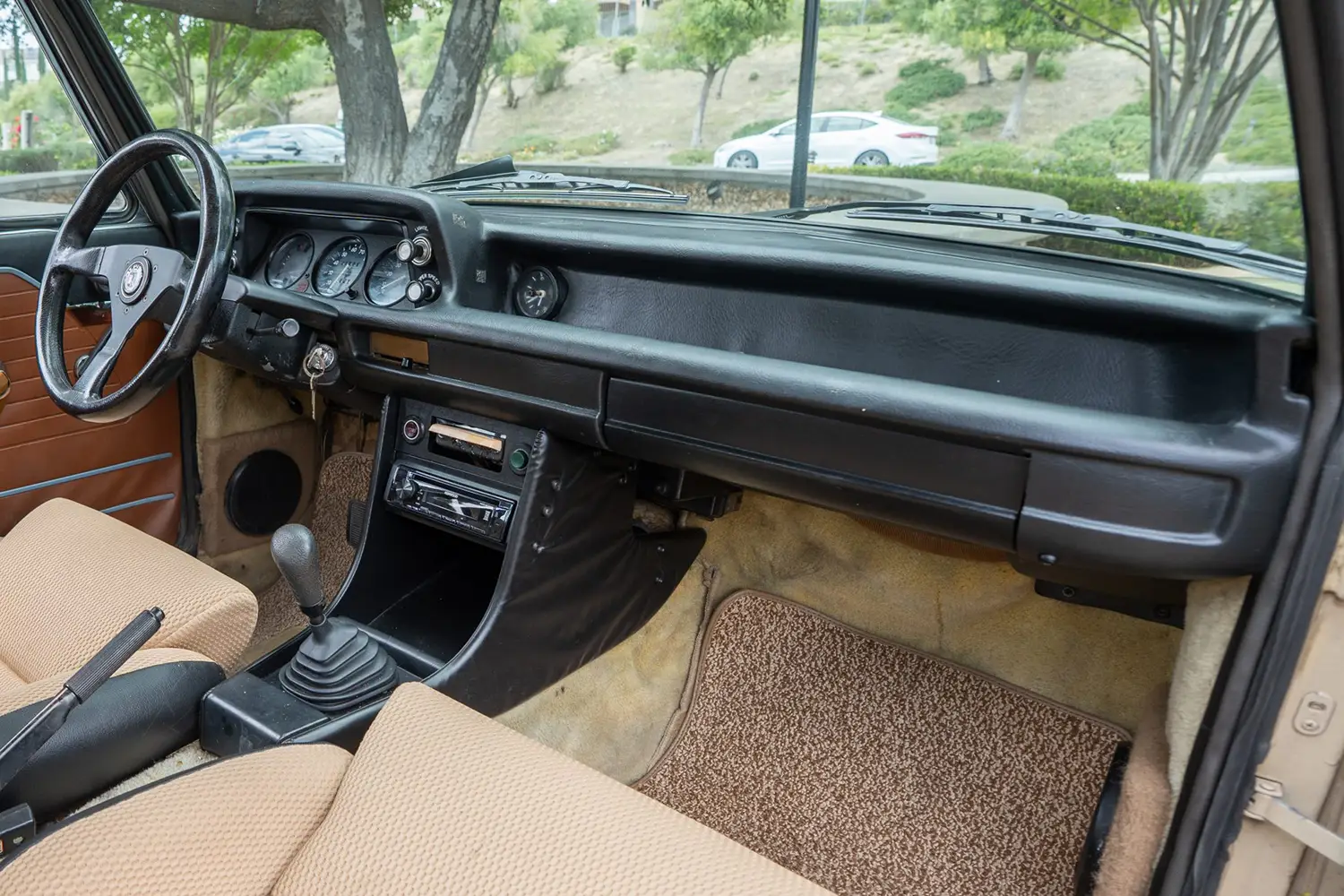 1972 BMW 2002tii - Photo 4
