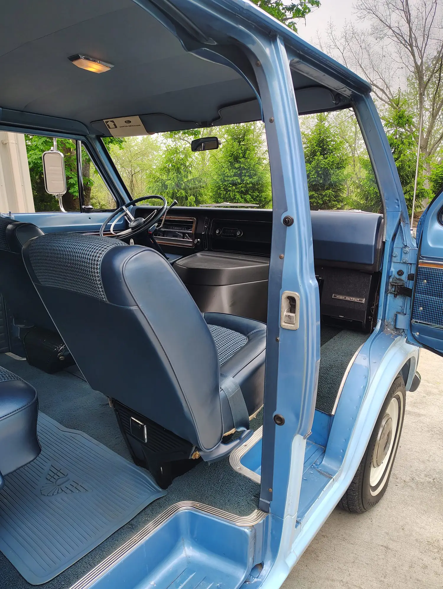 1972 Ford Econoline E-200 Club Wagon Chateau - Photo 7