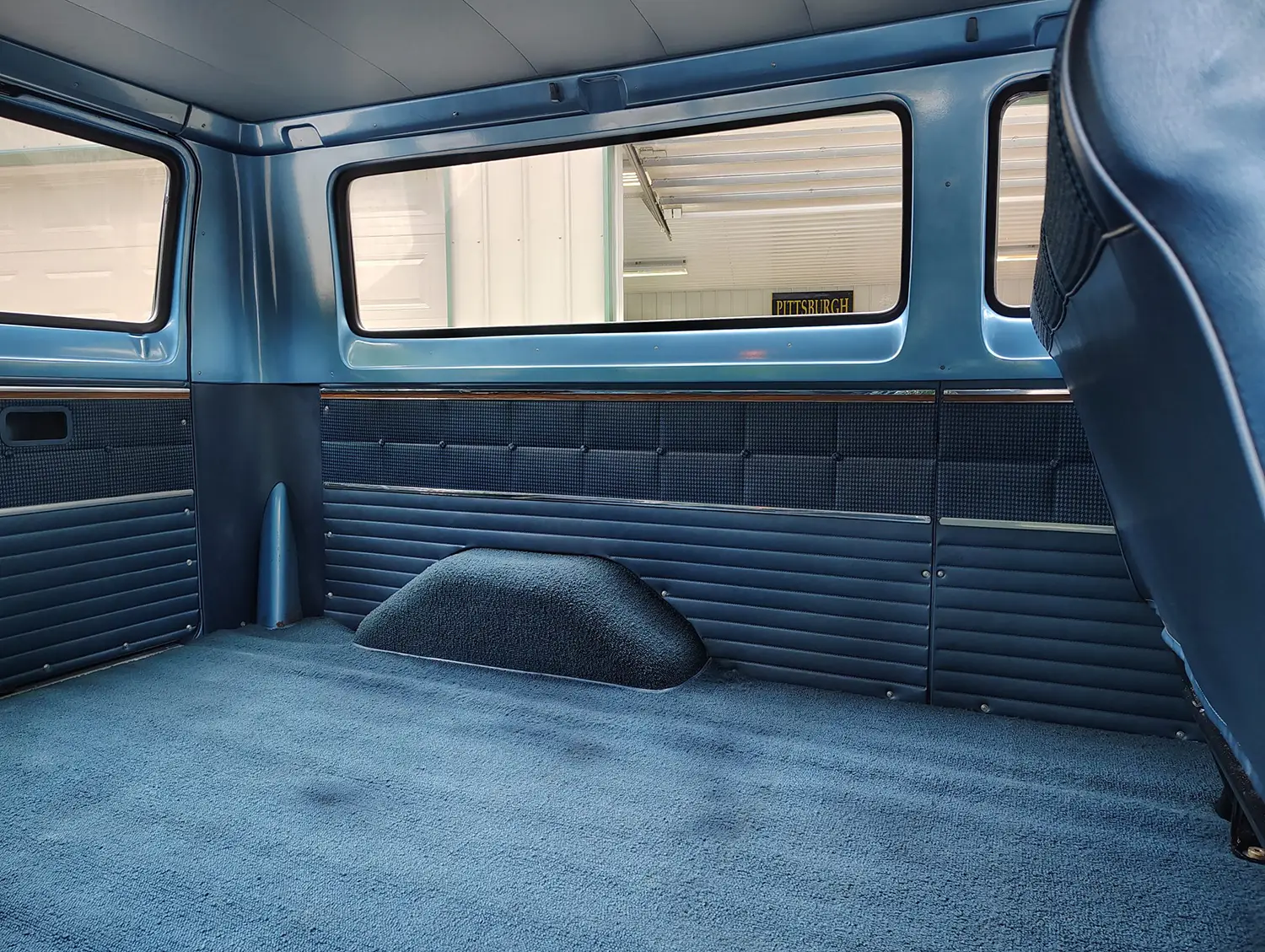 1972 Ford Econoline E-200 Club Wagon Chateau - Photo 8