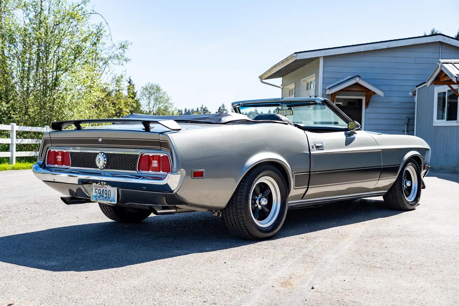 1973 Ford Mustang - Photo 2