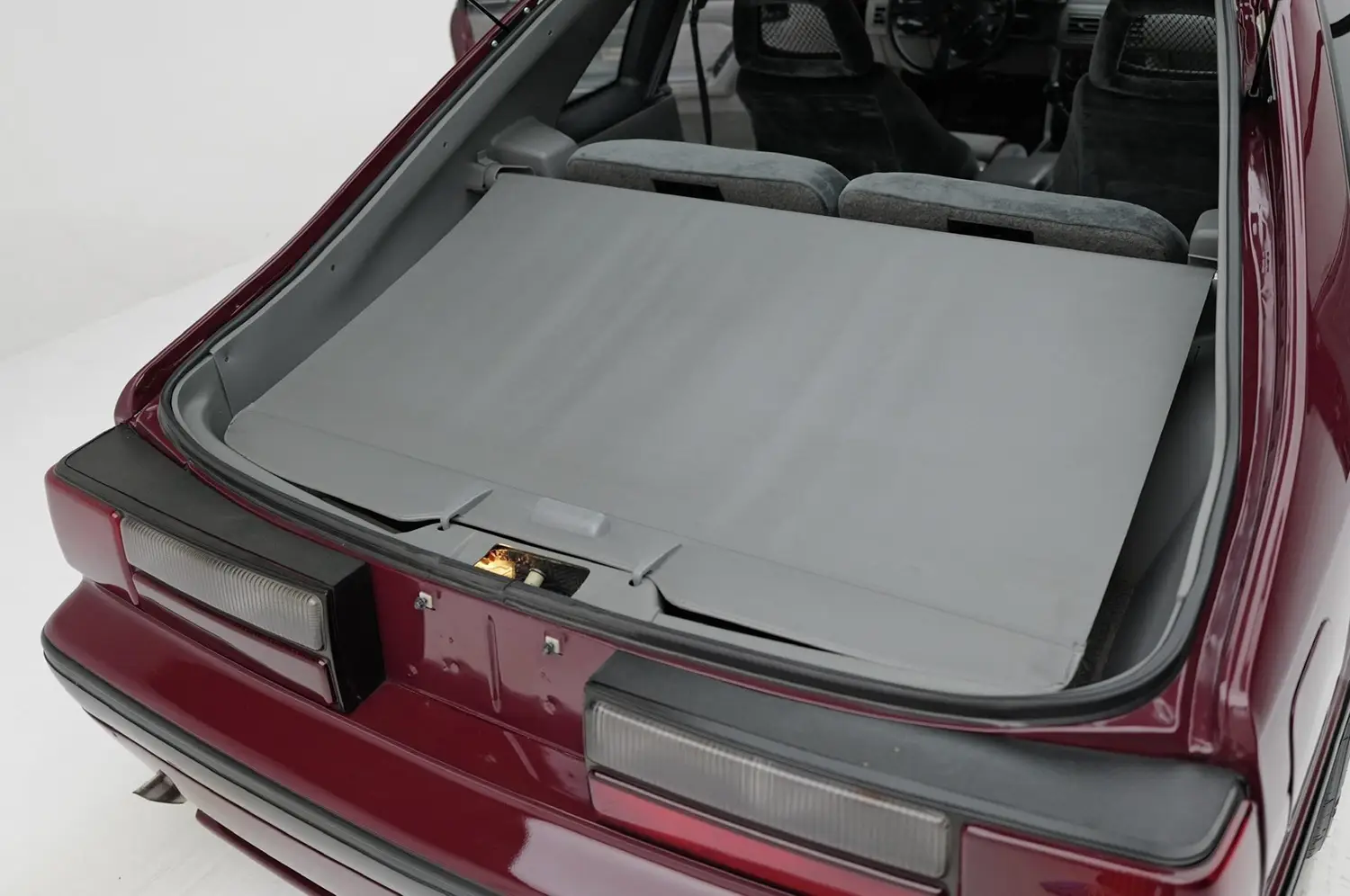 1989 Ford Mustang Saleen GT Hatchback - Photo 7