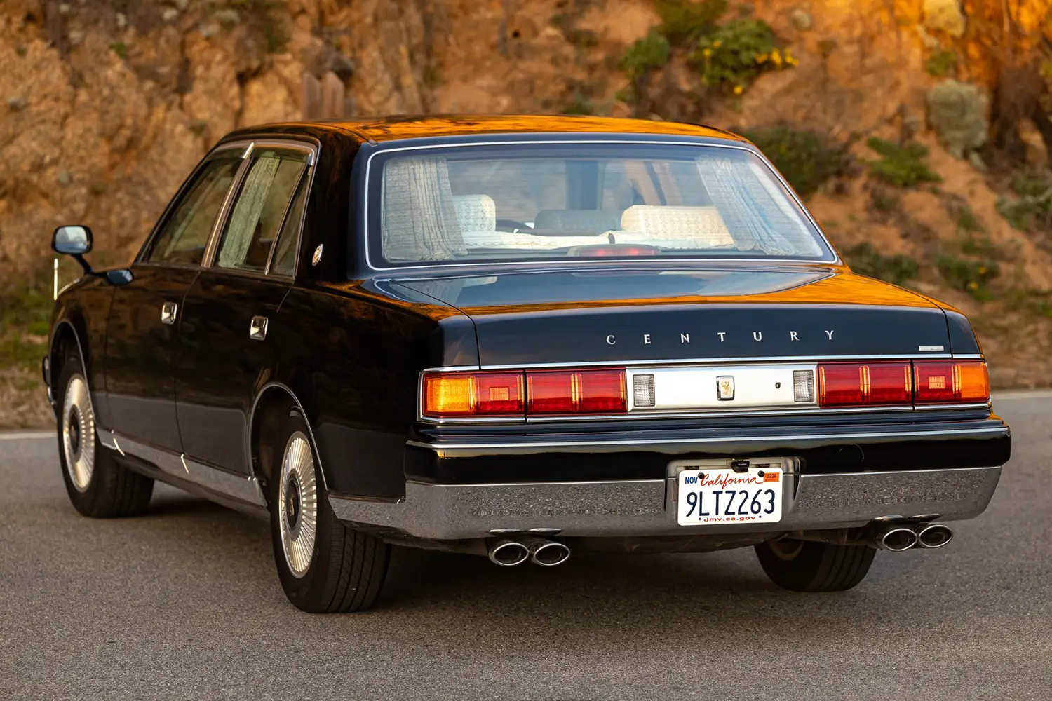 1997 Toyota Century - Photo 3
