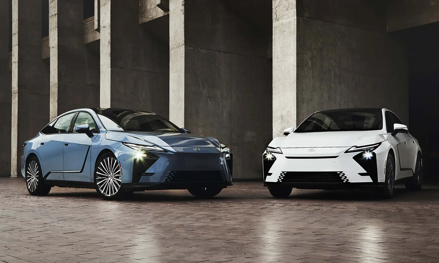 2026 Lexus ES 350h Hybrid - Photo 4