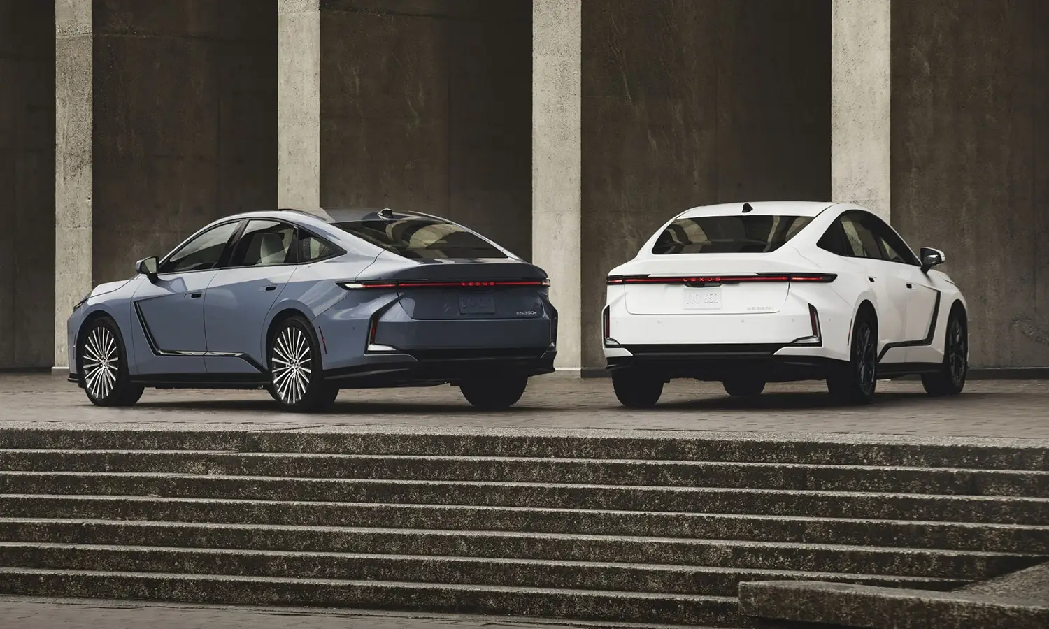 2026 Lexus ES 350h Hybrid - Photo 5