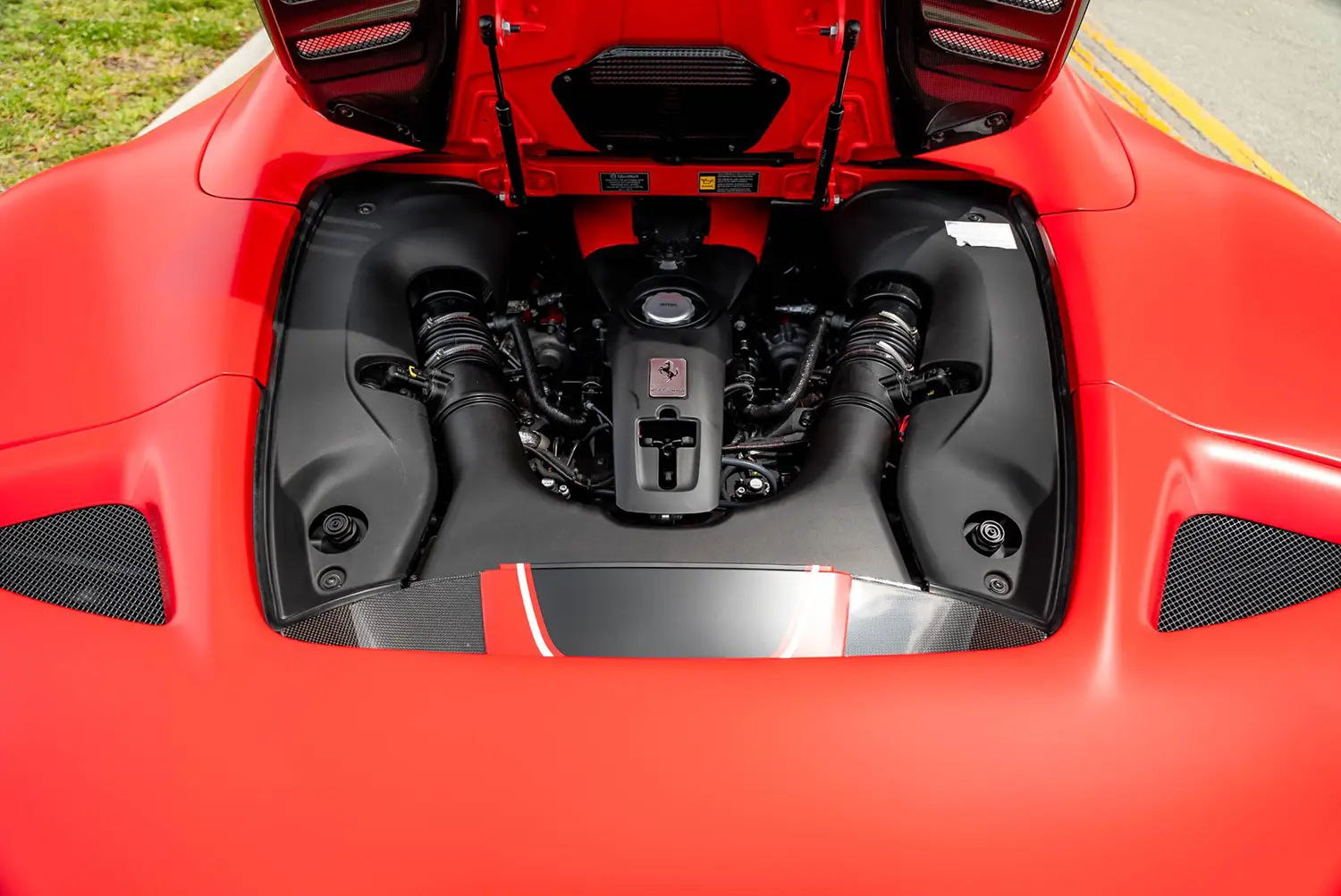 2022 Ferrari F8 Spider 2022 Ferrari F8 Spider - Photo 5