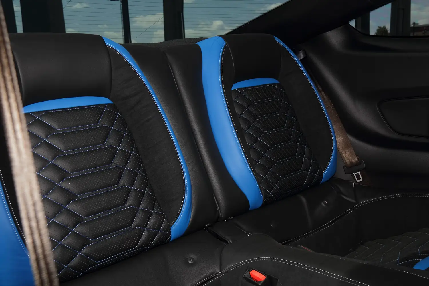 2021 Ford Shelby GT500KR - Photo 8