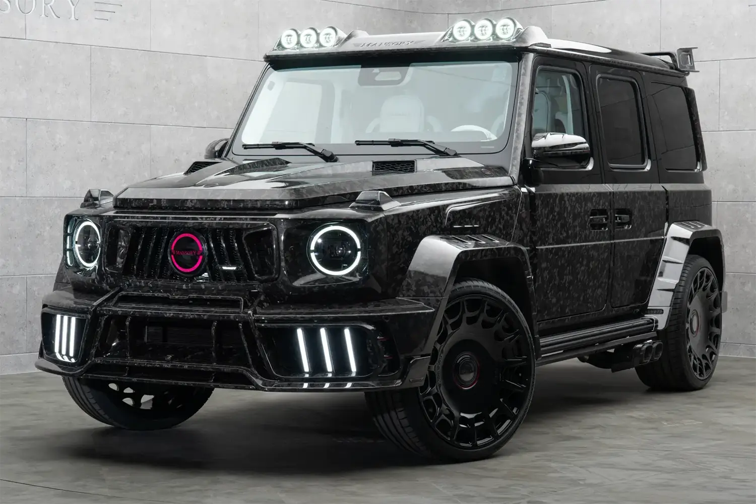 Mercedes-AMG G63 MANSORY Grande Entrée P820 - Photo 1