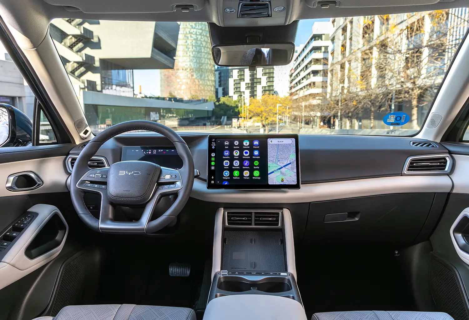 BYD ATTO 2 DM-i - Photo 3