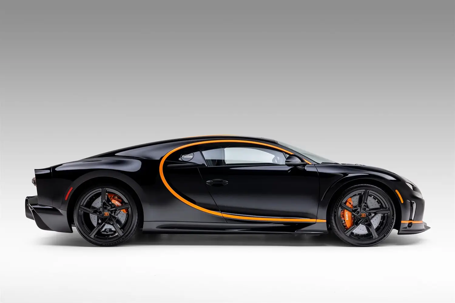 2022 Bugatti Chiron Super Sport - Photo 11