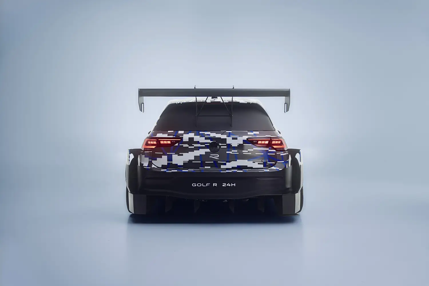 Volkswagen R Nürburgring 2027 - Photo 2