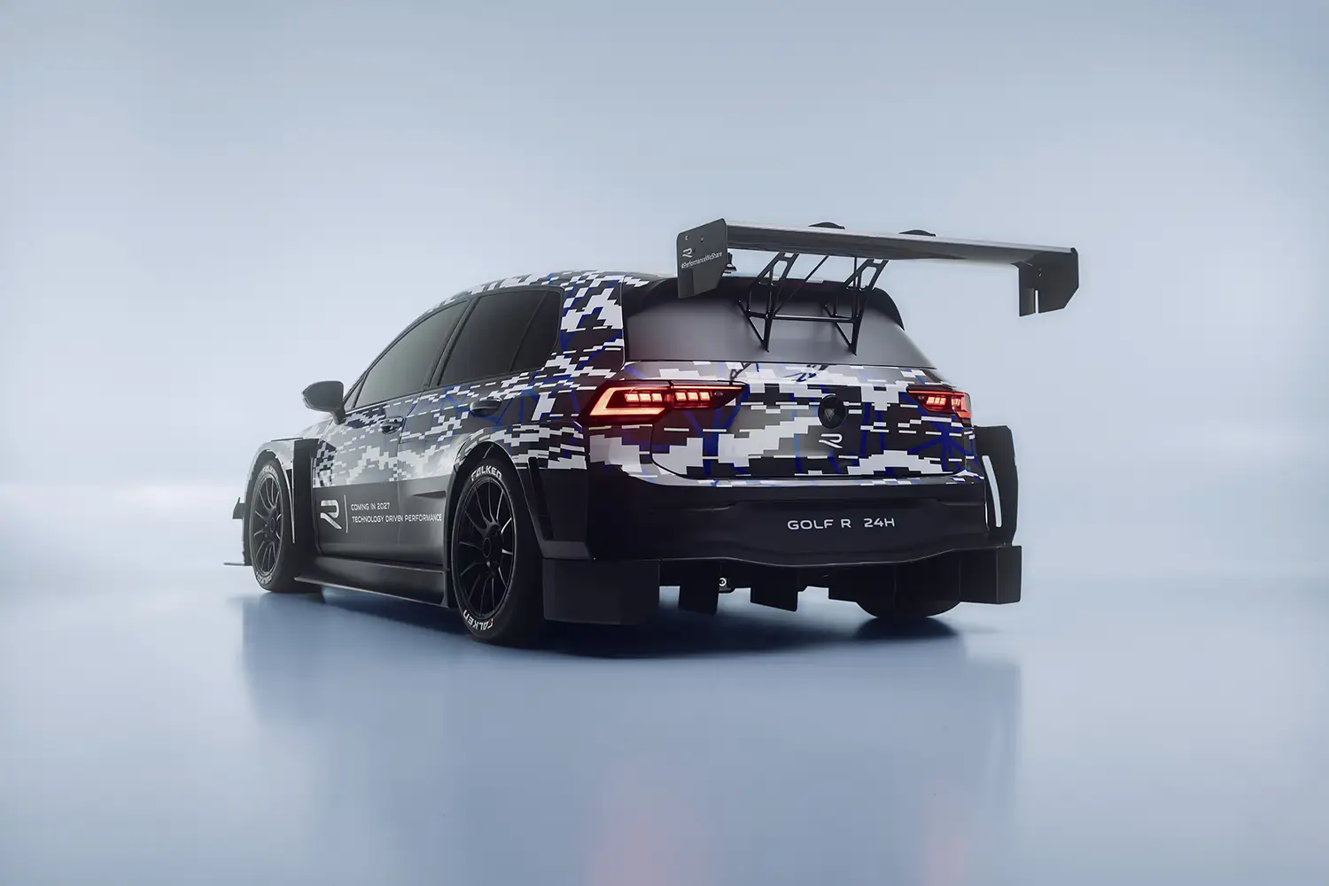 Volkswagen R Nürburgring 2027 - Photo 3