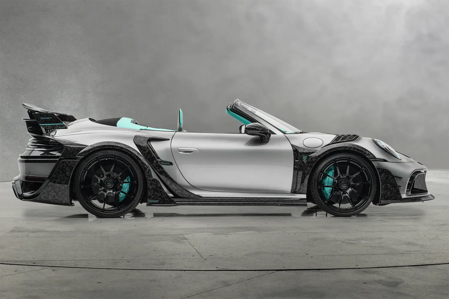 Porsche 911 992 Cabrio by MANSORY - Photo 2