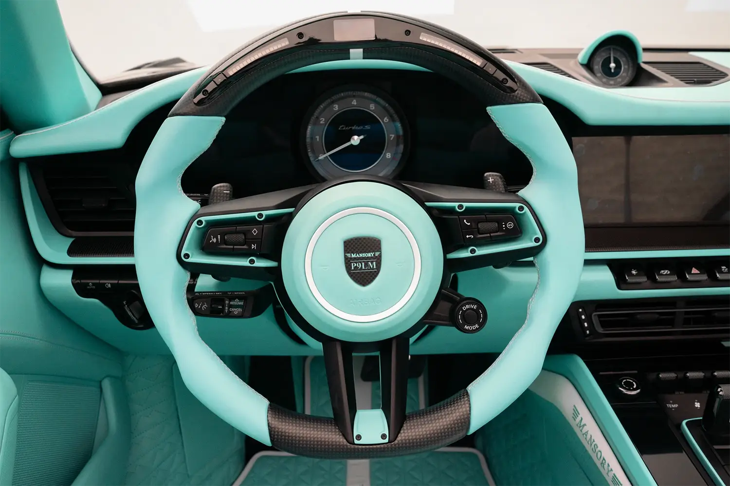 Porsche 911 992 Cabrio by MANSORY - Photo 7