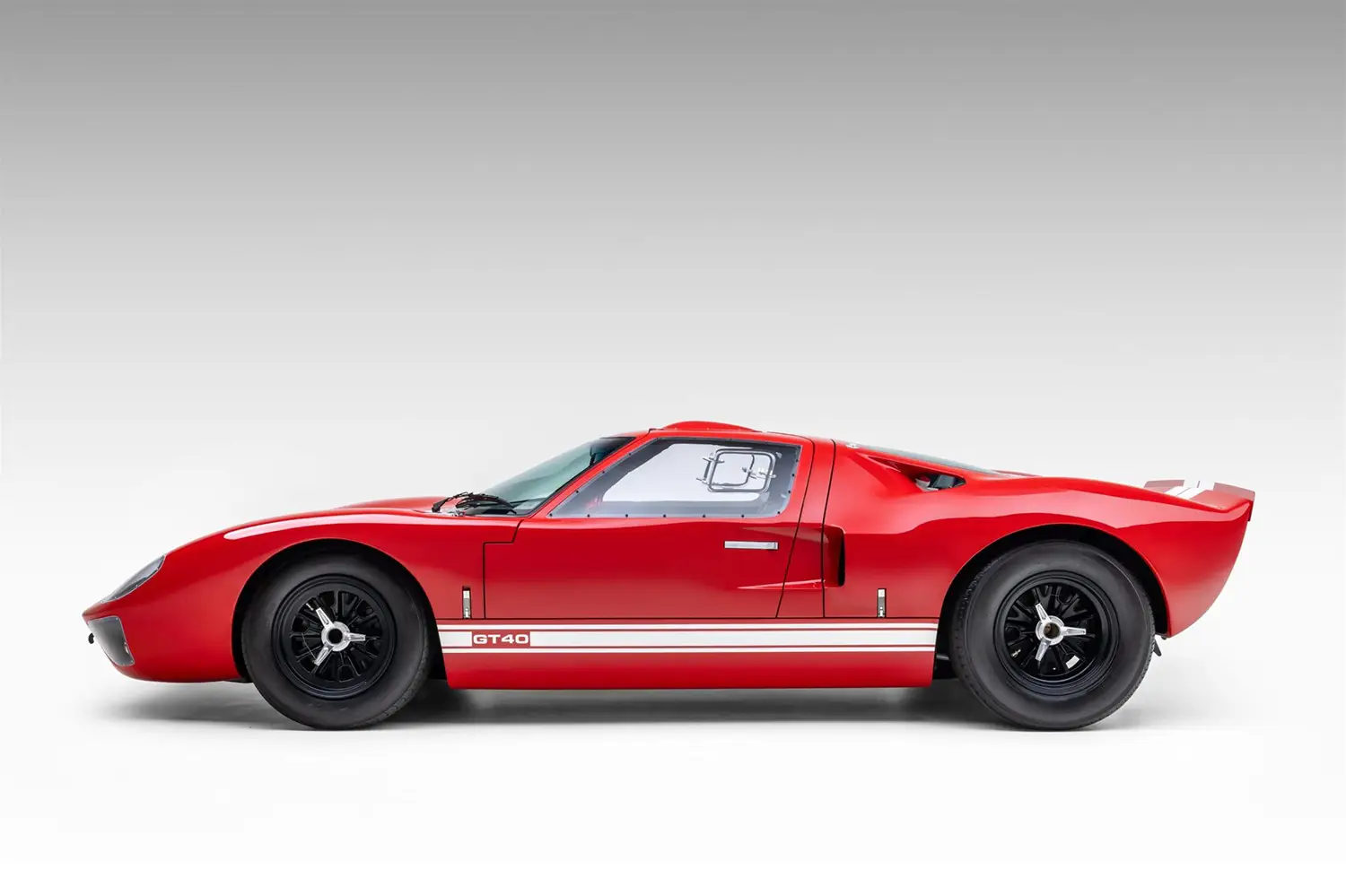 Superformance GT40 Mk I - Photo 2