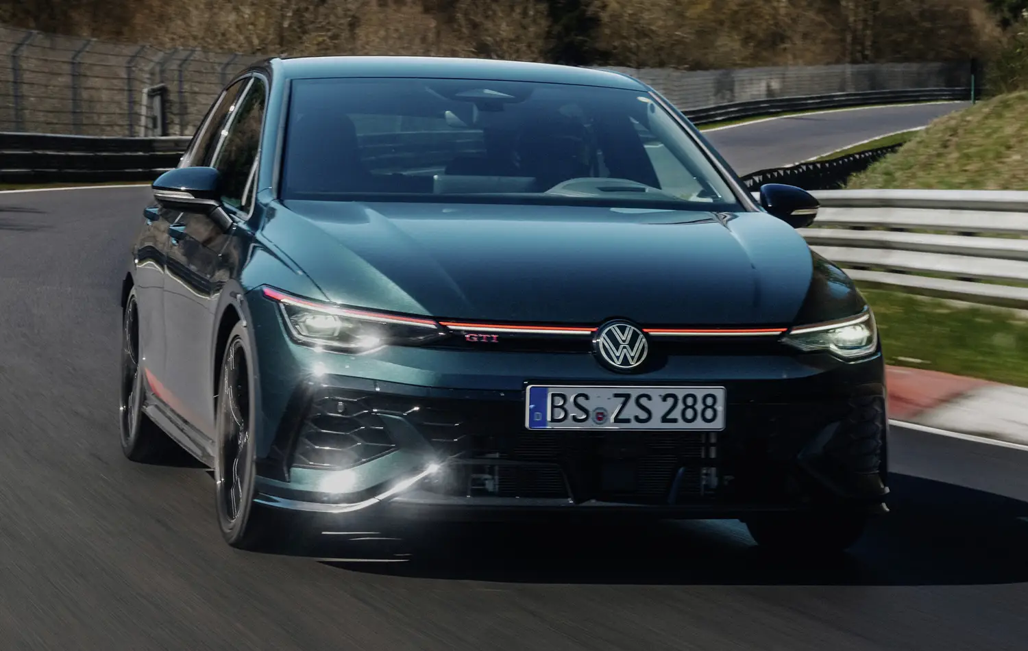 Volkswagen Golf GTI Edition 50 - Photo 4