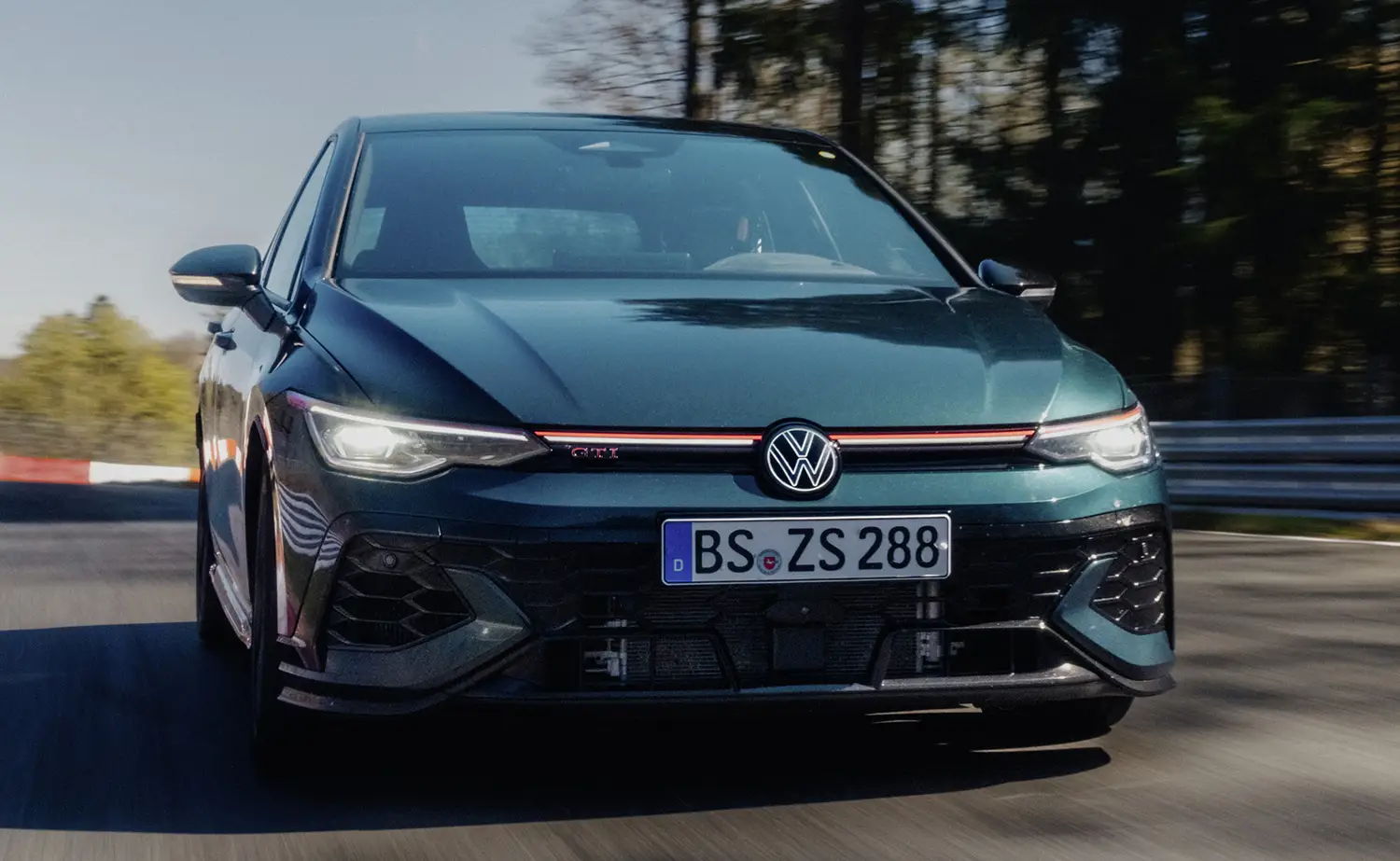 Volkswagen Golf GTI Edition 50 - Photo 2